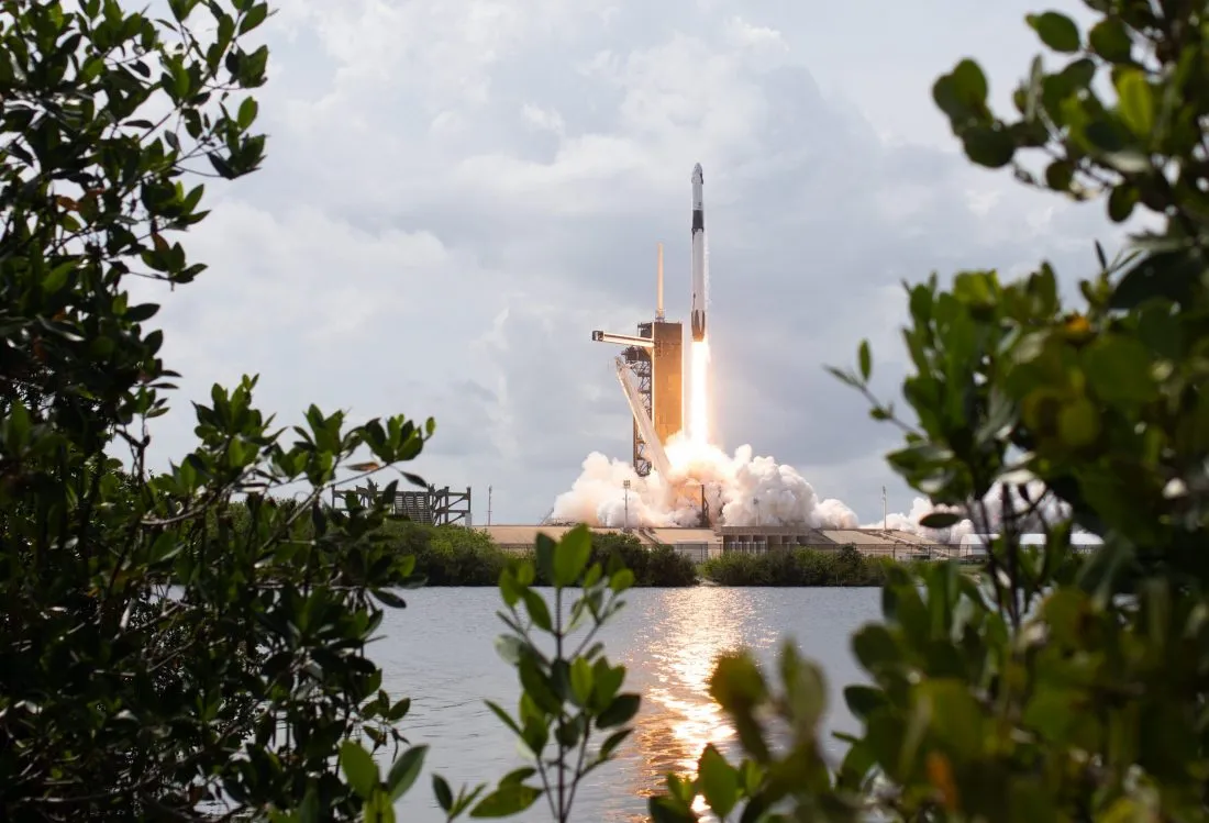 A SpaceX Falcon 9 rocket launching