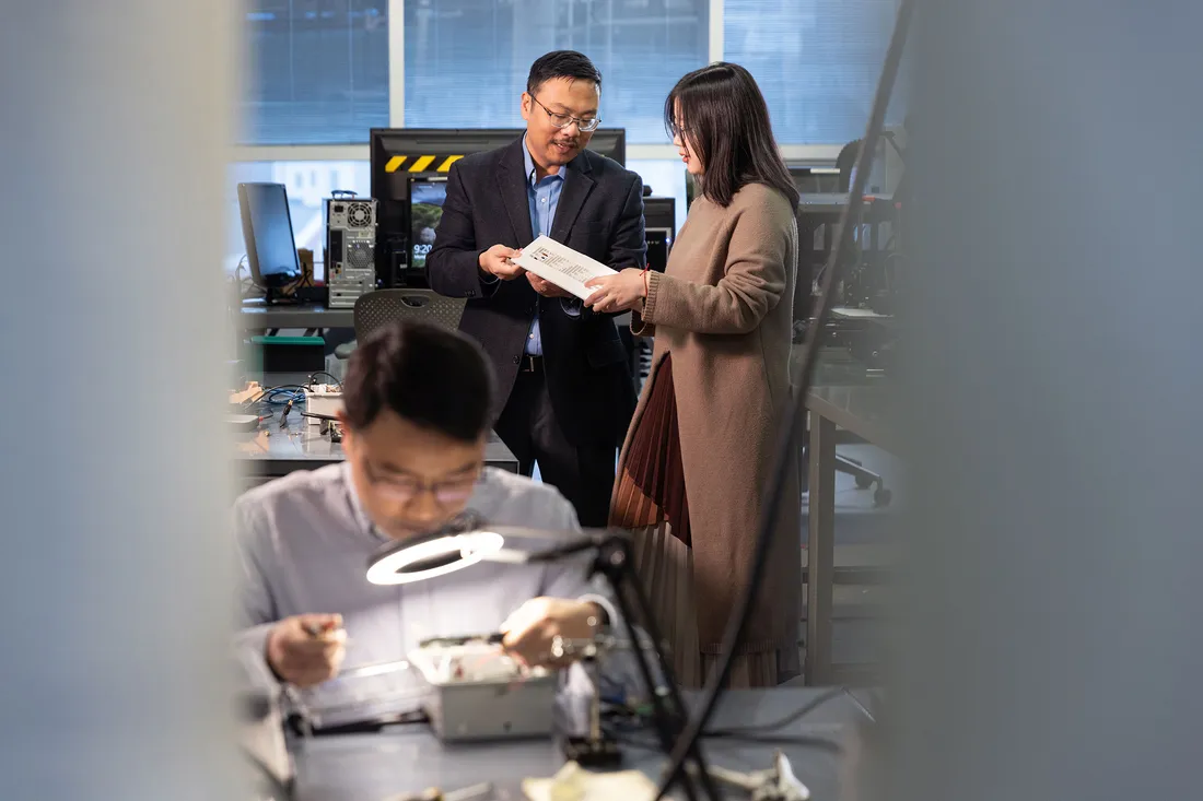 People working in Bing Dong lab.