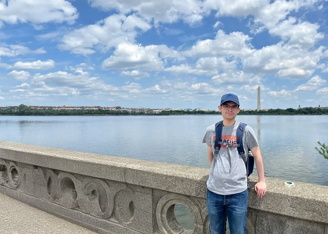 Jorge Morales in front of the Washington Monument.