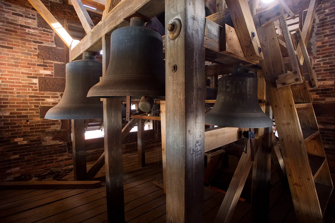 Pulleys and levers of the Crouse Chimes