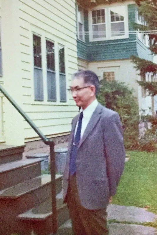 Portrait of Ming-Kuei Hu