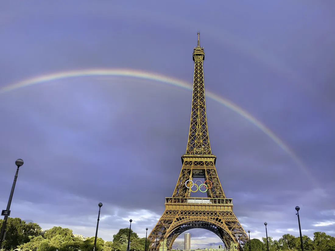 The Eiffel Tower with the Olympic rings.