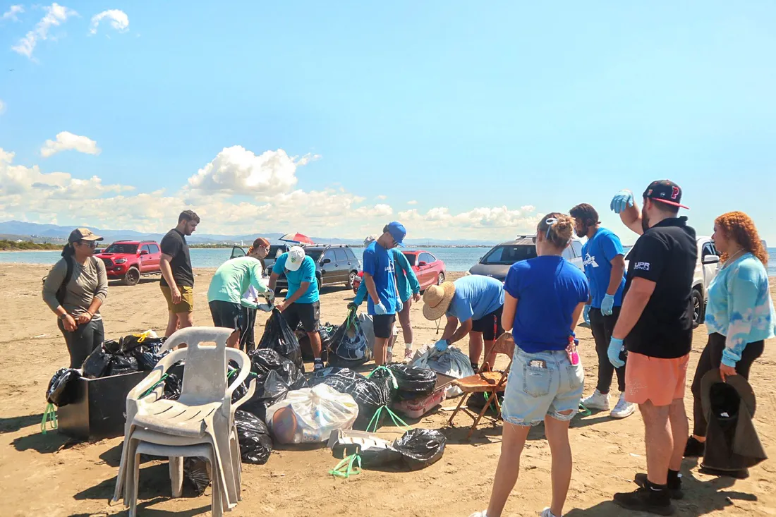 Members of the Institute for Sustainability Engagement gathered at the Punta Cucharas Nature Reserve in Ponce, Puerto Rico for a marine clean-up program.