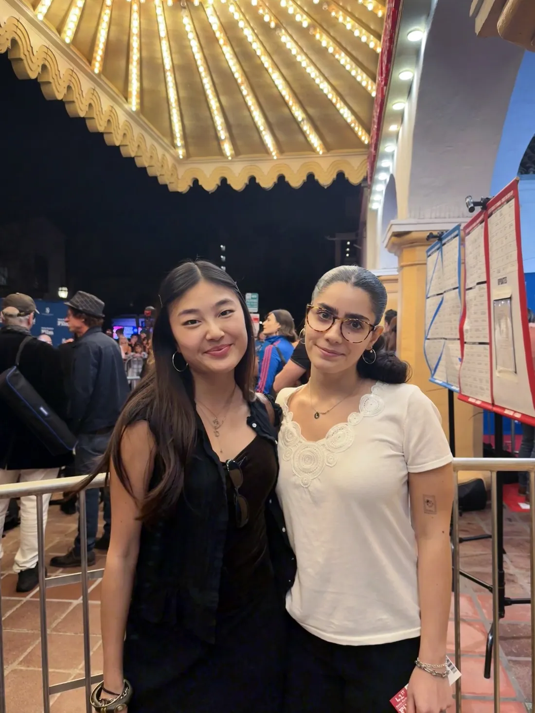 Juniors Rachel Yi and Lucy McGovern posing together.