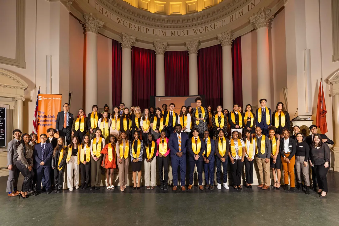 Group of Wellslink students.