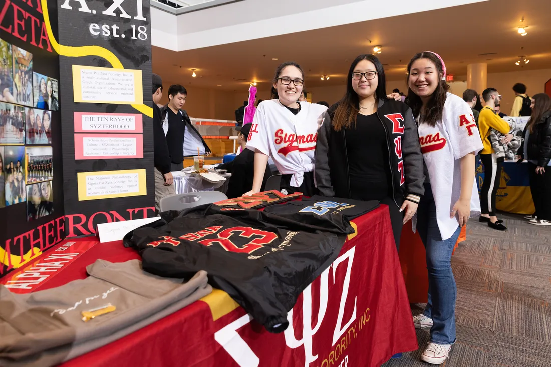 Students at spring involvement fair.